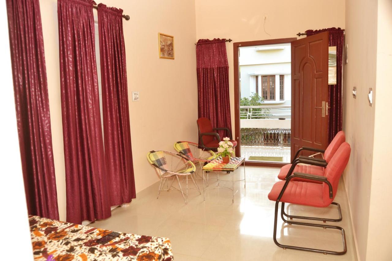 Sheeba'S Homestay Kochi Exterior photo